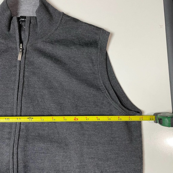 Made in Italy 100% merino wool. Saks Fifth Avenue Black Zip Up Sweater Vest - Picture 8 of 14